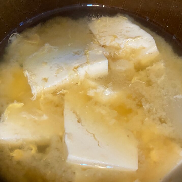 木綿豆腐と卵のお味噌汁